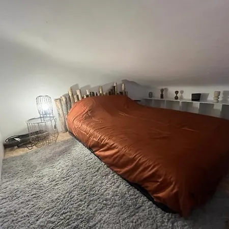 2 Chambres, Mezzanine Et Piscine Apartmán *