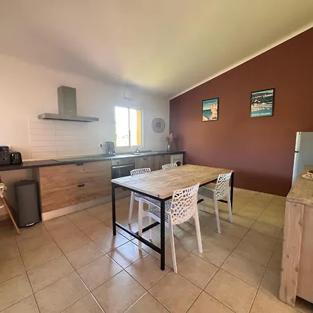 Apartmán 2 Chambres, Mezzanine Et Piscine